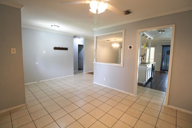 Photo - 10535 Breeds Hill Dr