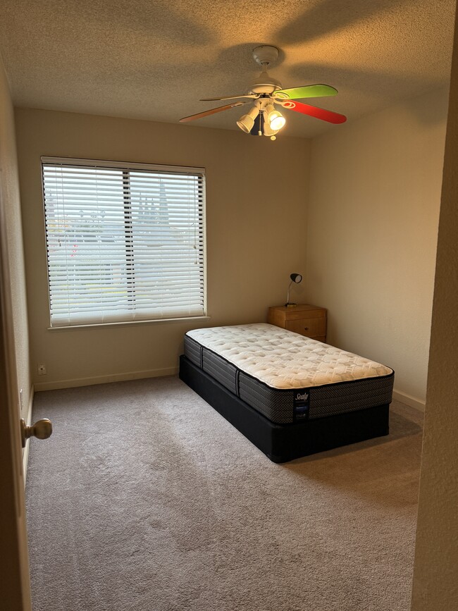 Building Photo - 7435 Patero Cir