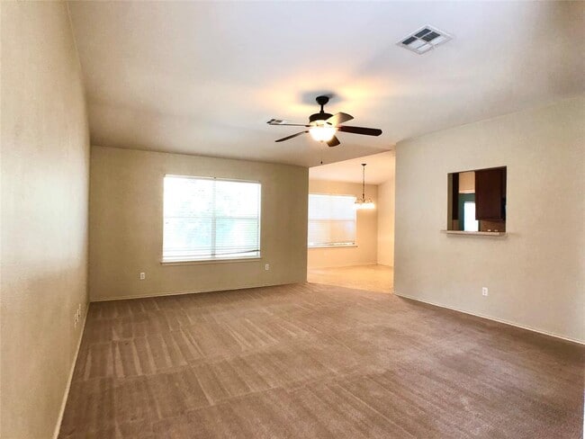 Photo - 2141 Pearson Way