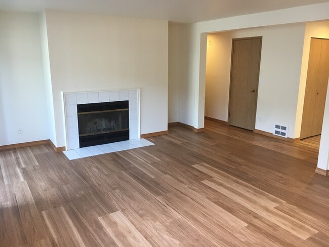 Photo - Meridian Place Apartments