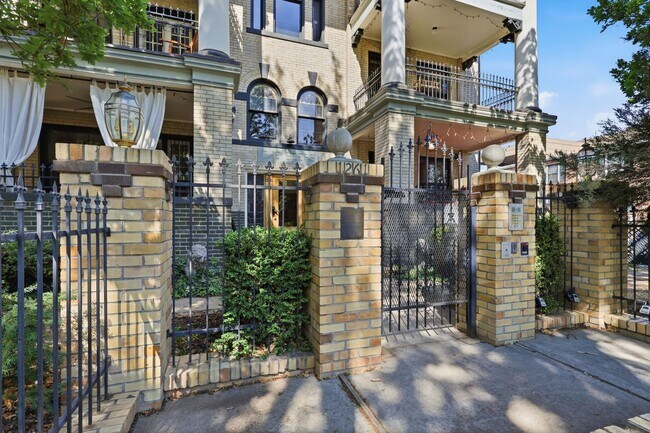 1261 Pennsylvania St Unidad 4