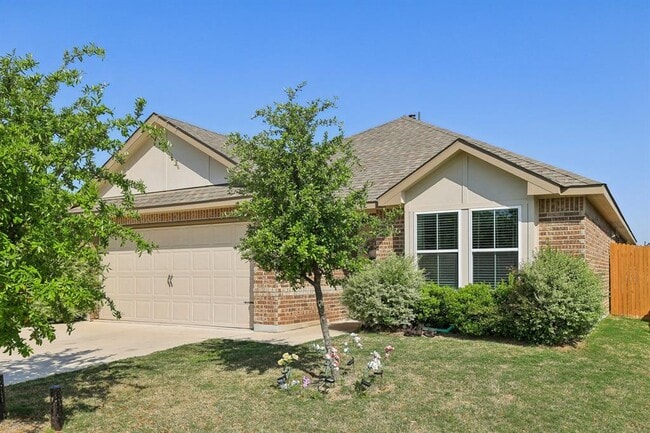 Photo - 108 Bright Star Ln