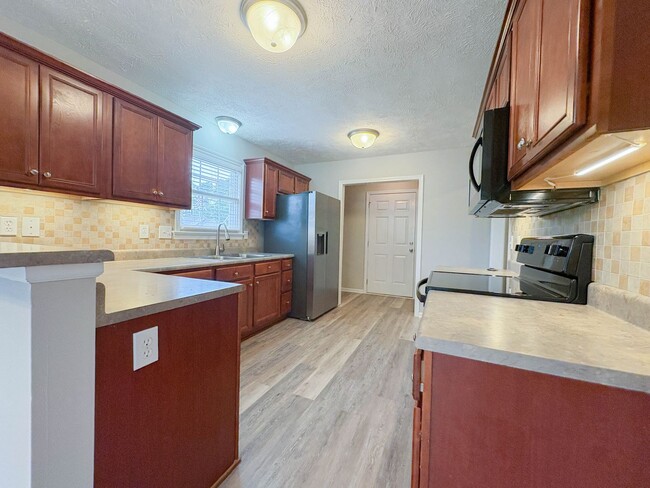 Photo - 3426 Broomsgrove Dr
