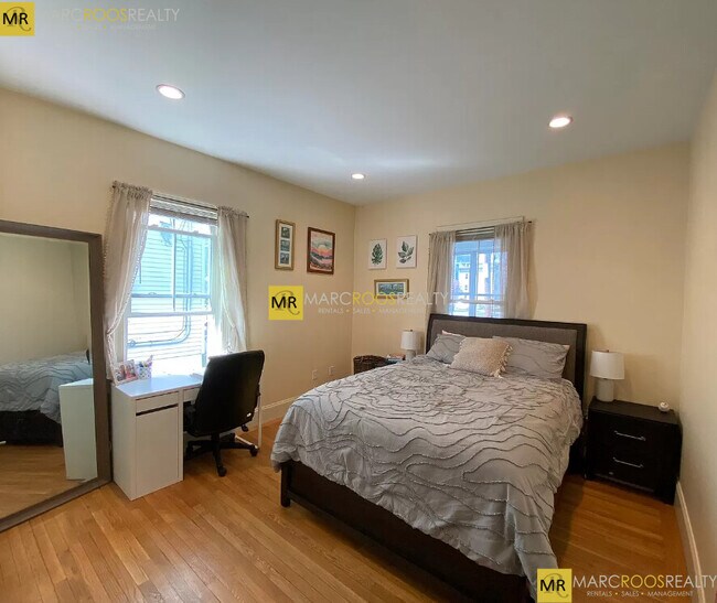 Photo - 25 Lothrop St Unit 1