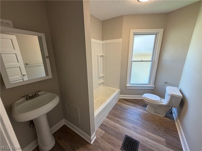 Photo - 1462 Felton Rd