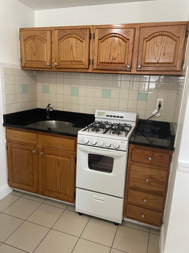 Photo - 143 Arlington St Unit C