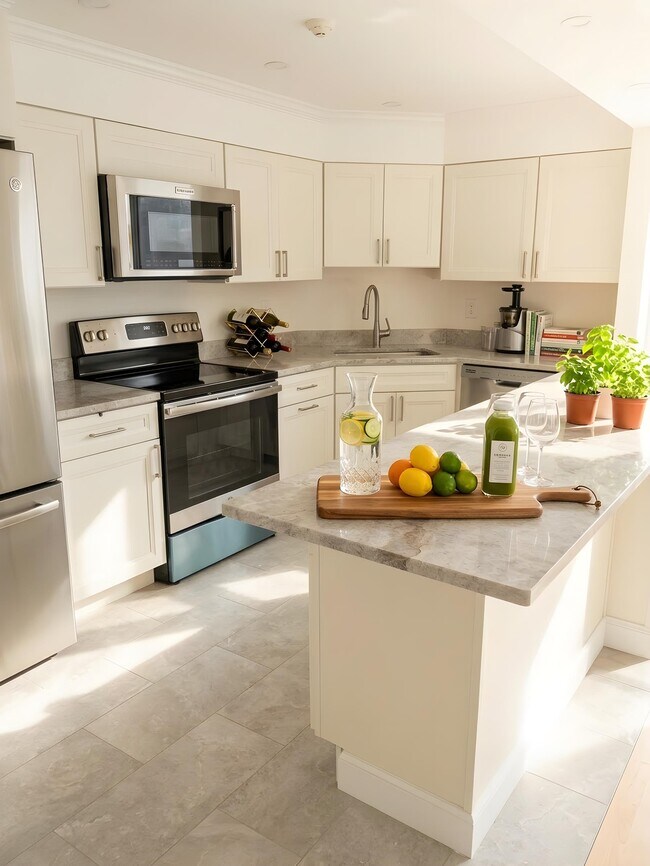 Building Photo - 125 Pleasant St Unit 504