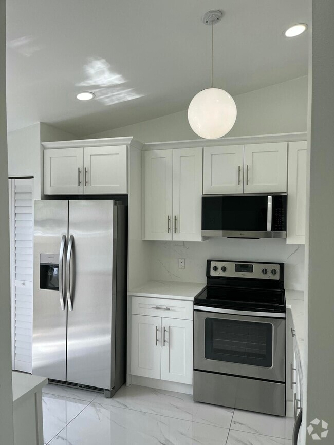 Building Photo - 10212 Boca Bend E Rental