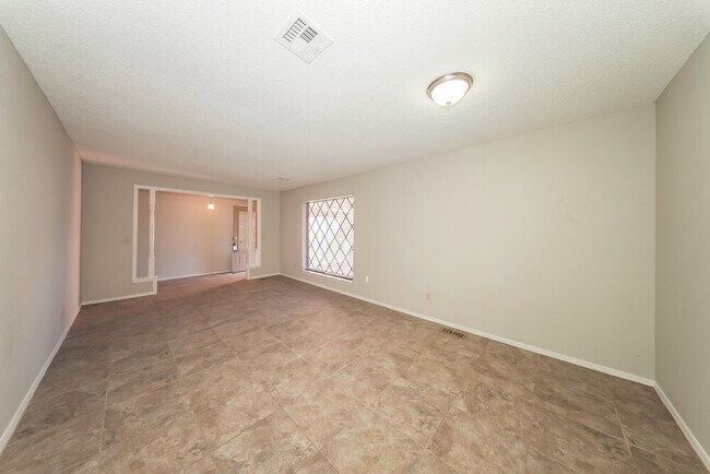 Photo - 9713 Hummingbird Ln