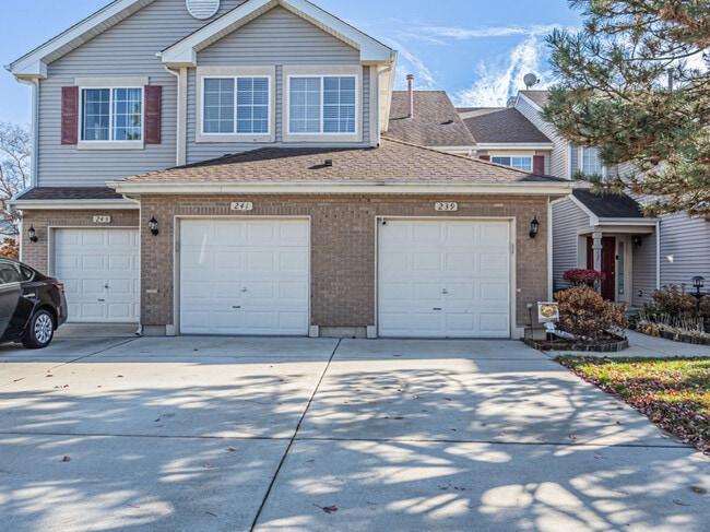 Building Photo - 239 Camel Bend Ct Unit 4