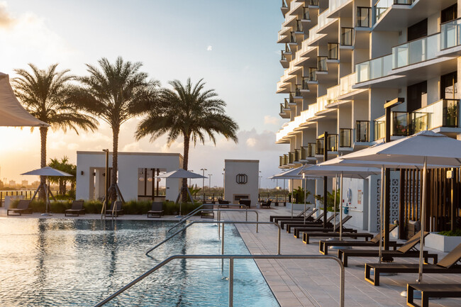 Building Photo - Gio Midtown Rental