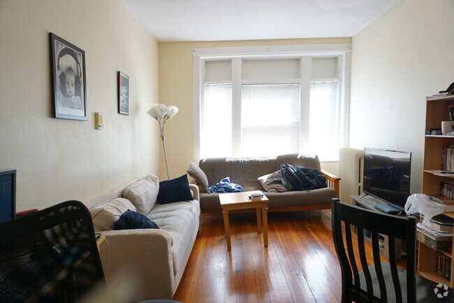 Building Photo - 75 S Huntington Ave Unit 2 Rental