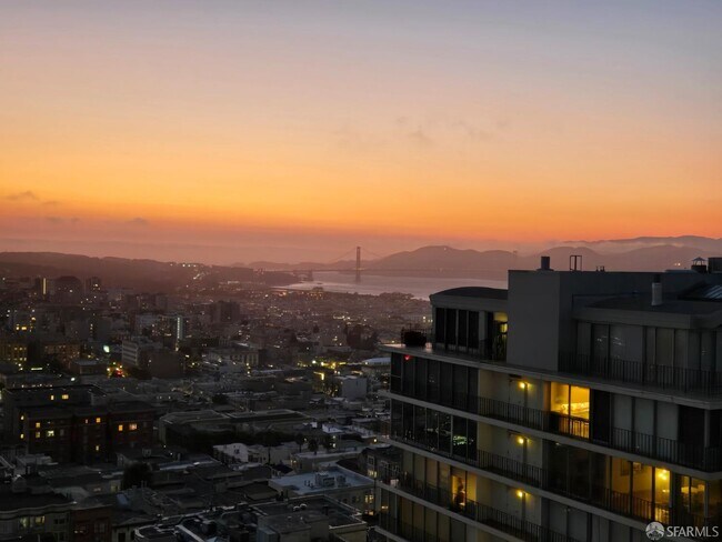 Photo - 1250 Jones St