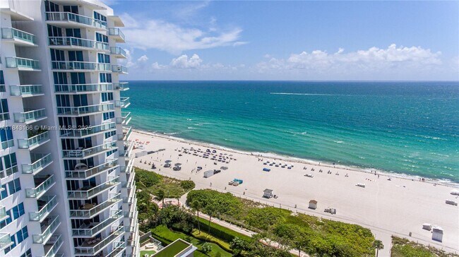Photo - 3801 Collins Ave Unidad 1105