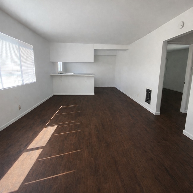 Photo - 1711 W 144th St Unit #4