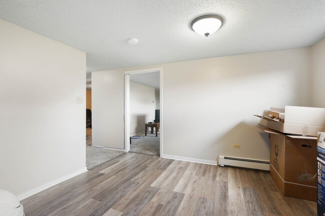 917 Elizabeth St Unit 1