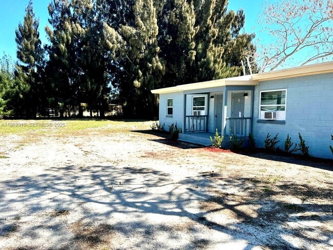 Building Photo - 1308 N 21st St Unit A