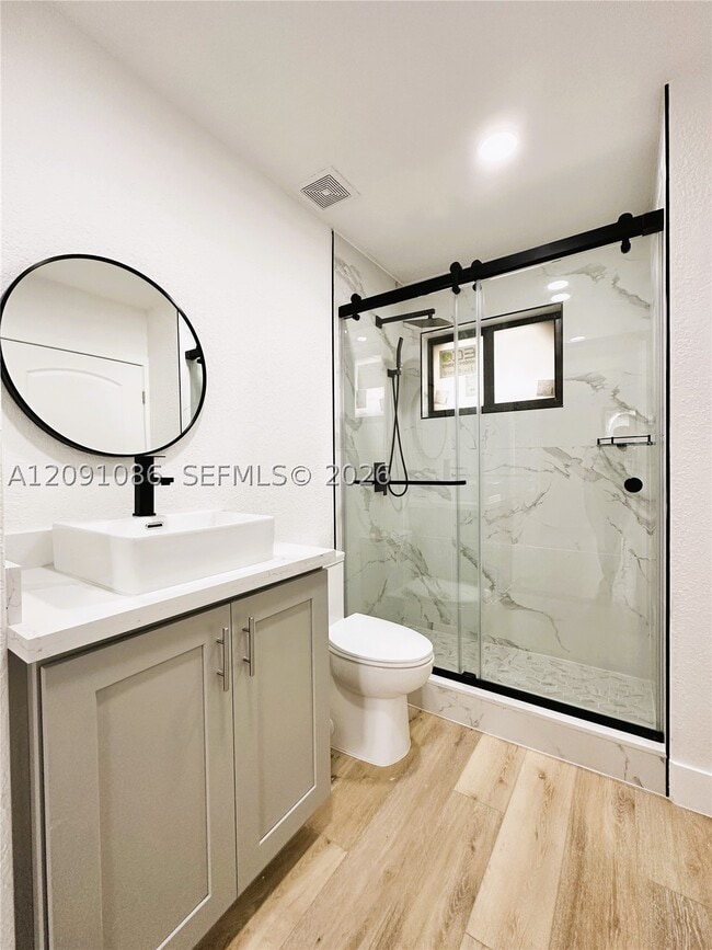 1278 SW 2nd St Unit 4