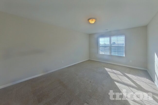 312 Winston Ln
