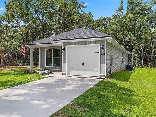 Photo - 8418 Cherry Ave