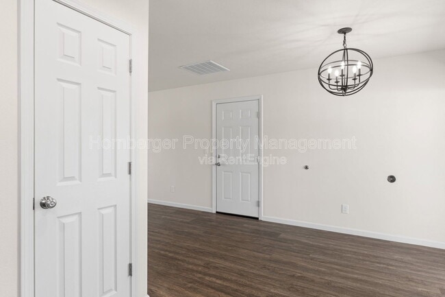 Photo - 14410 E Heroy Ln