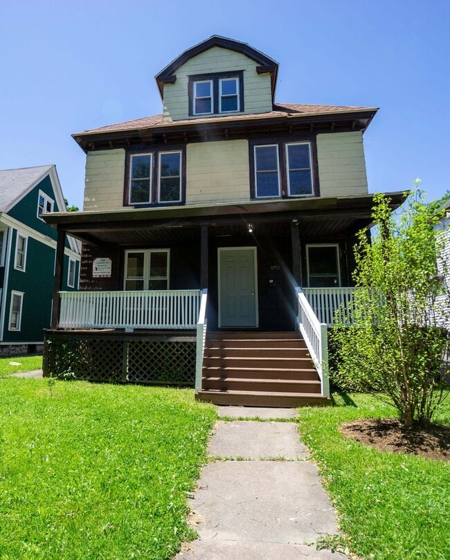 Building Photo - 720 Livingston Ave Unit Livingston 720A