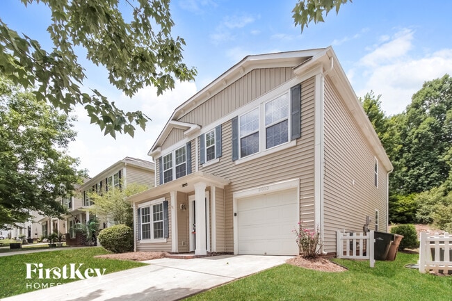 Photo - 2013 Dunsmore Ln