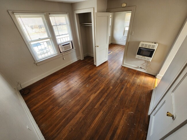 Photo - 811 E 17th St