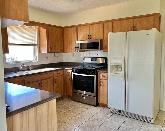 Photo - 3/2/2 Home in Silver Spring Shores