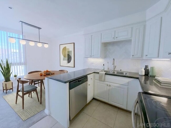 Photo - 3939 Illinois St Unit 3D
