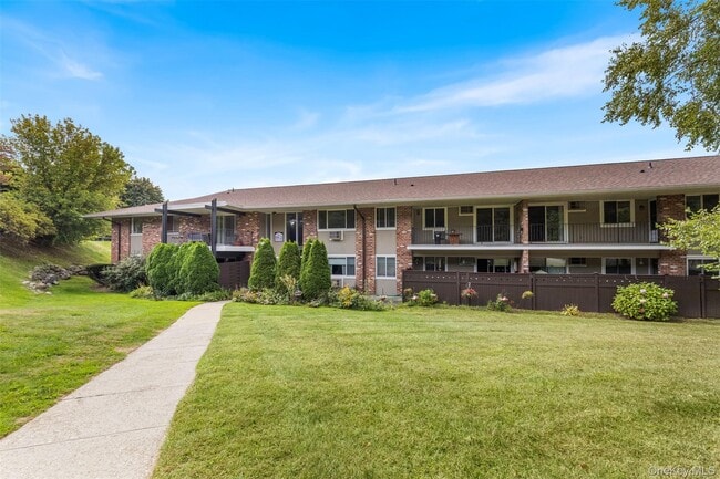 Photo - 1513 Old Country Rd Unit 1513