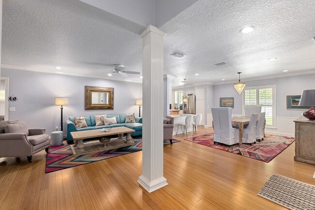 Photo - 16 Magnolia Ave Unidad ID1281942P