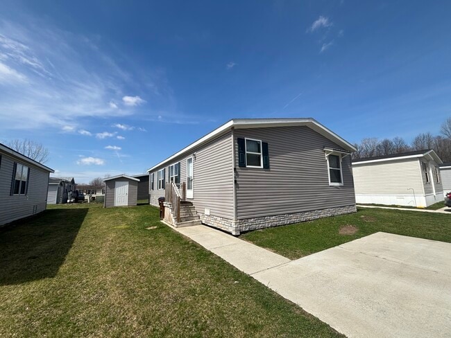 Building Photo - 410 Laurel Oak Ln