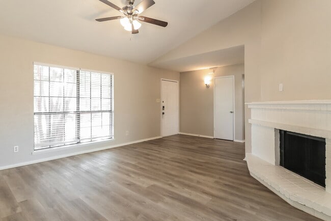 Photo - 1313 Timberview Dr