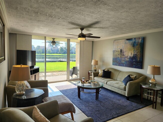 Photo - 12600 Melville Dr Unit 123