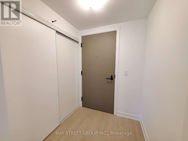Photo - 47 Mutual St Unit 2706