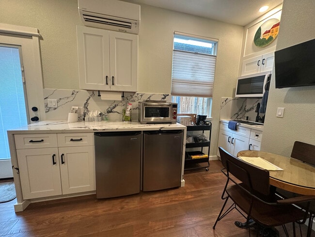 Photo - 2534 Napier Ct Unit Furnished Studio ADU