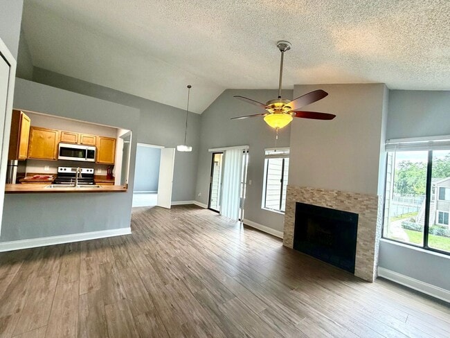 Photo - 549 Sun Ridge Pl Unit 201