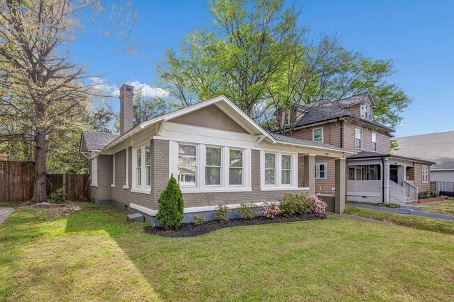 Photo - 230 Garland St