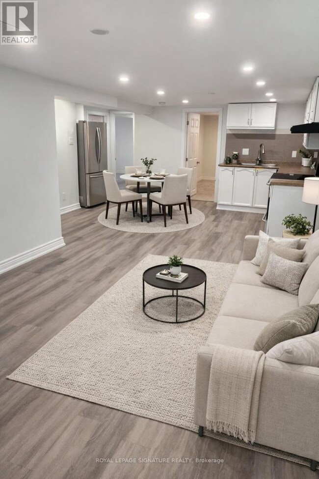 Photo - 43 McIntyre Crescent