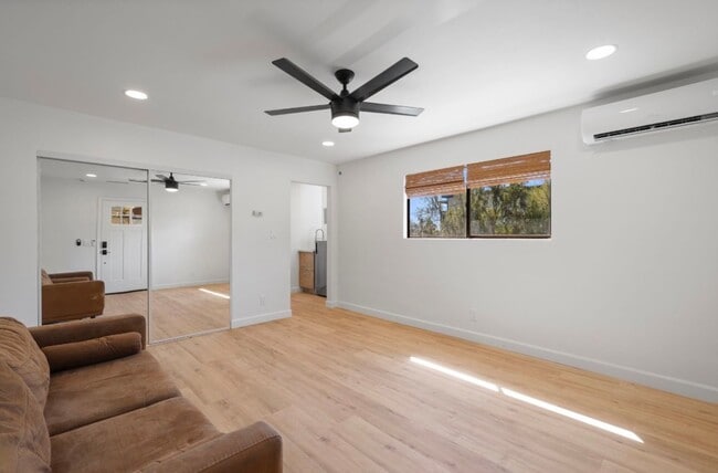 Photo - 1 Bedroom 1 Bathroom Studio in Pacific Beach.