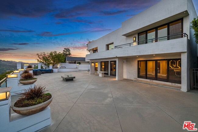 11470 Dona Evita Dr