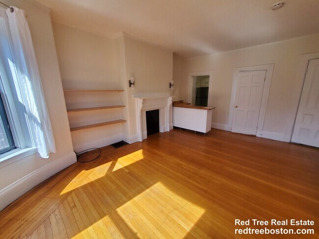 429 Marlborough St Unit 3B