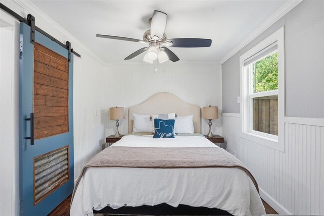Photo - Charming Arlington Heights Living with Designer Style & Everyday Convenience