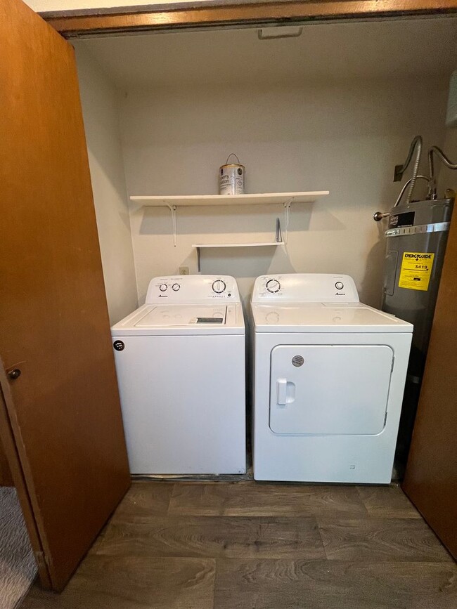 Photo - Great Two Bedroom in Roosevelt Neighborhood Unit 3