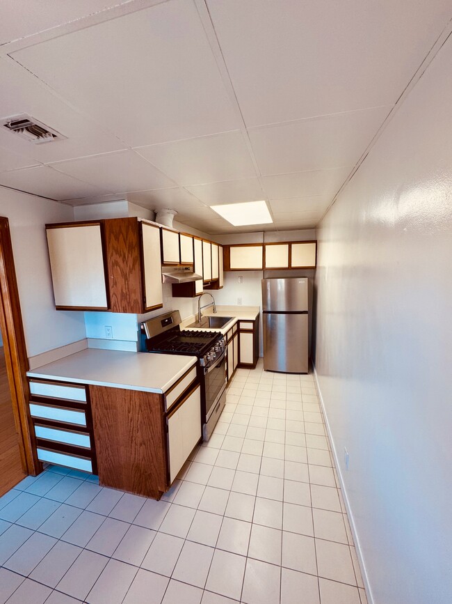 Plenty of Cabinets and New Appliances - 636 S Burnside