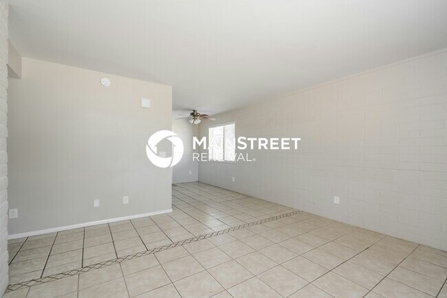 Photo - 2252 S Mountain Ave