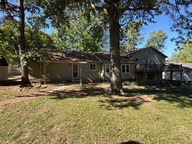 Photo - 4 Bedroom 3 Baths Southeast!  $2650