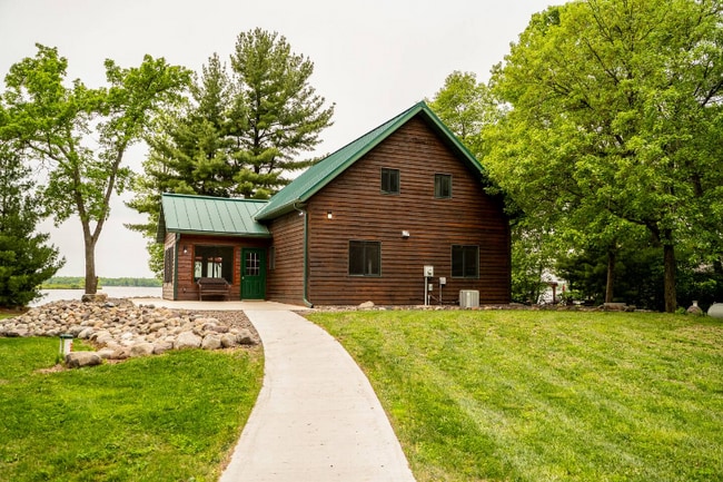 Photo - 24245 Clam Lake Dr