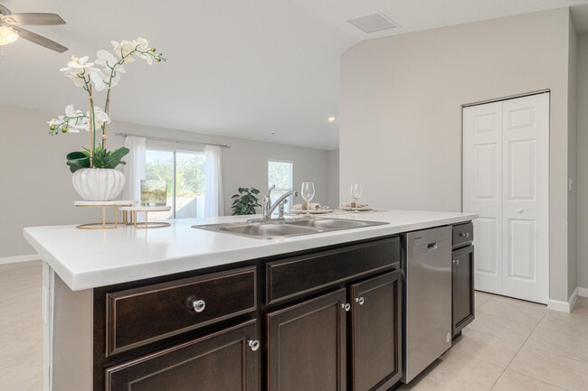 Photo - 3197 SW Armucher St